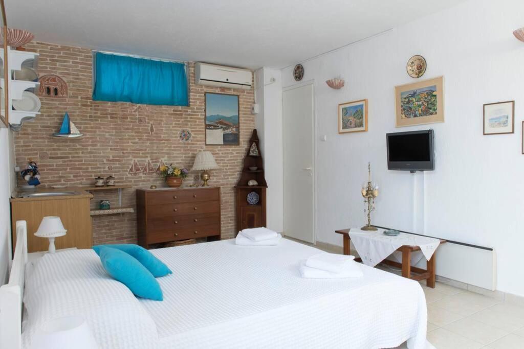 Palmaya Villa, Unique Seafront Experience Vagia  Eksteriør bilde